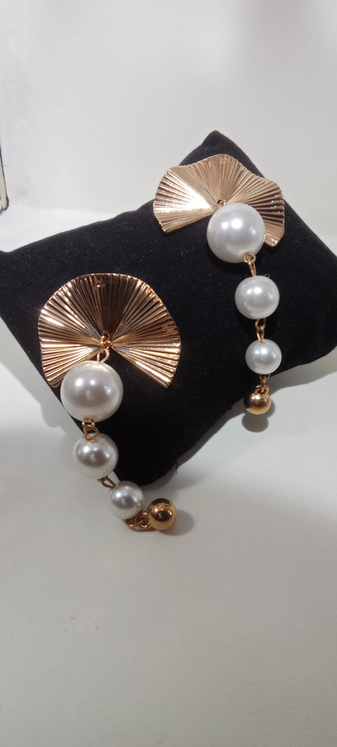 21 Rose Gold Pearl Drop Designer Earrings